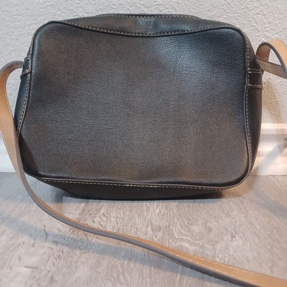 ST. JOHN'S BAY Black and Tan Crossbody stuffed w/ 20 mystery Jewelry Items - Picture 2 of 3